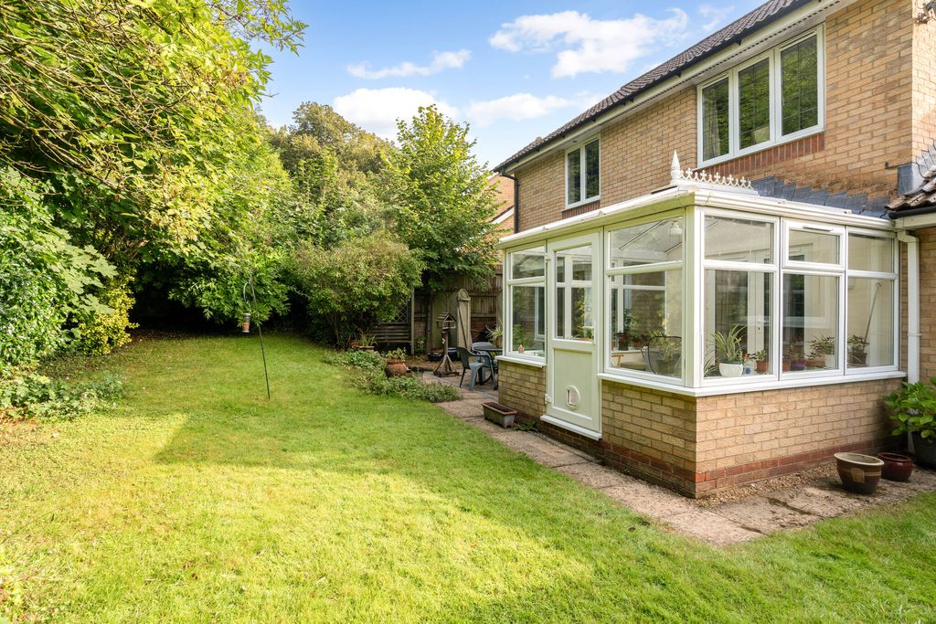 Property photo 2 of 11