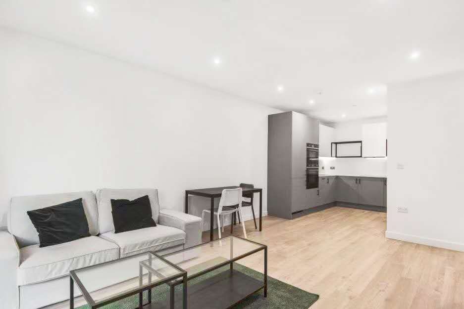 Property photo 3 of 9
