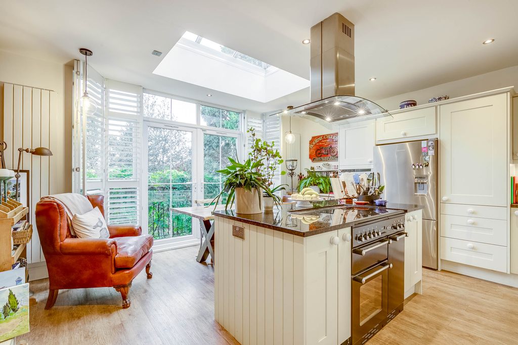 Property photo 3 of 15