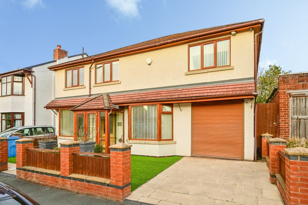 Property photo 1 of 29 Pbox-Img.Jpg