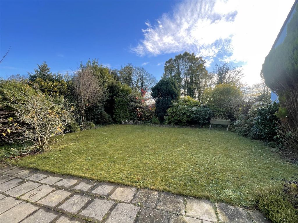 Property photo 3 of 24 Rear Garden .Jpg
