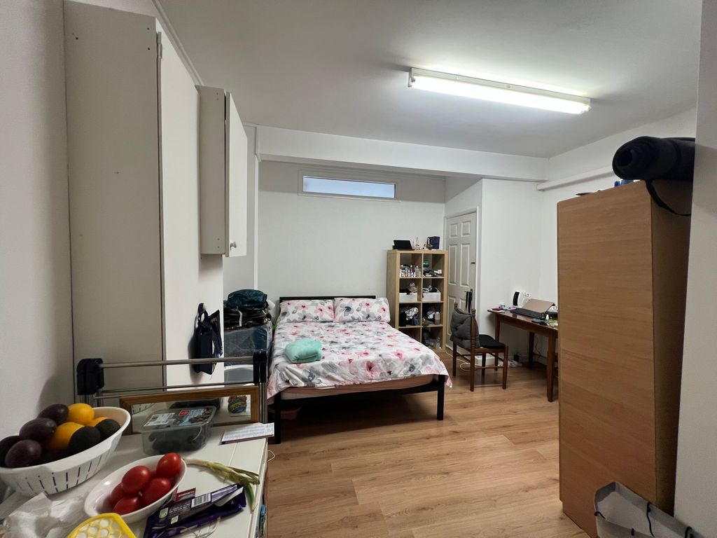 Property photo 3 of 3