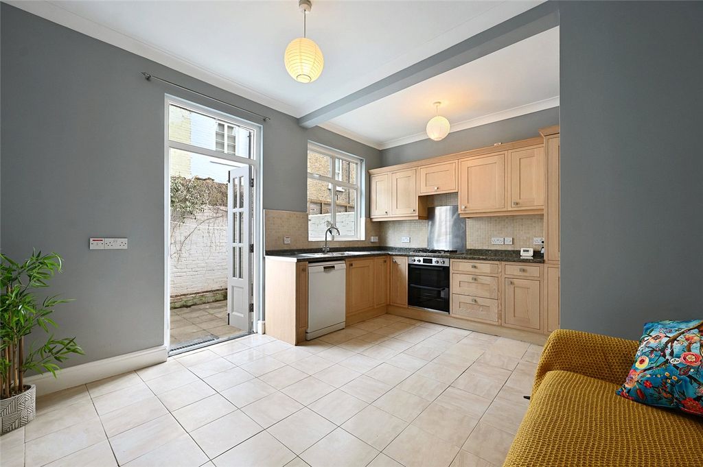 Property photo 3 of 10 Picture No. 10