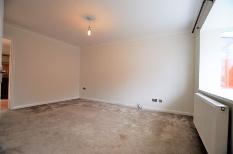 Property photo 3 of 10 Photo 7