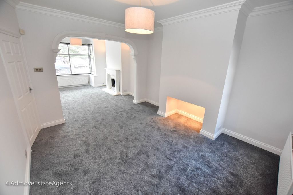 Property photo 2 of 9 Photo 2