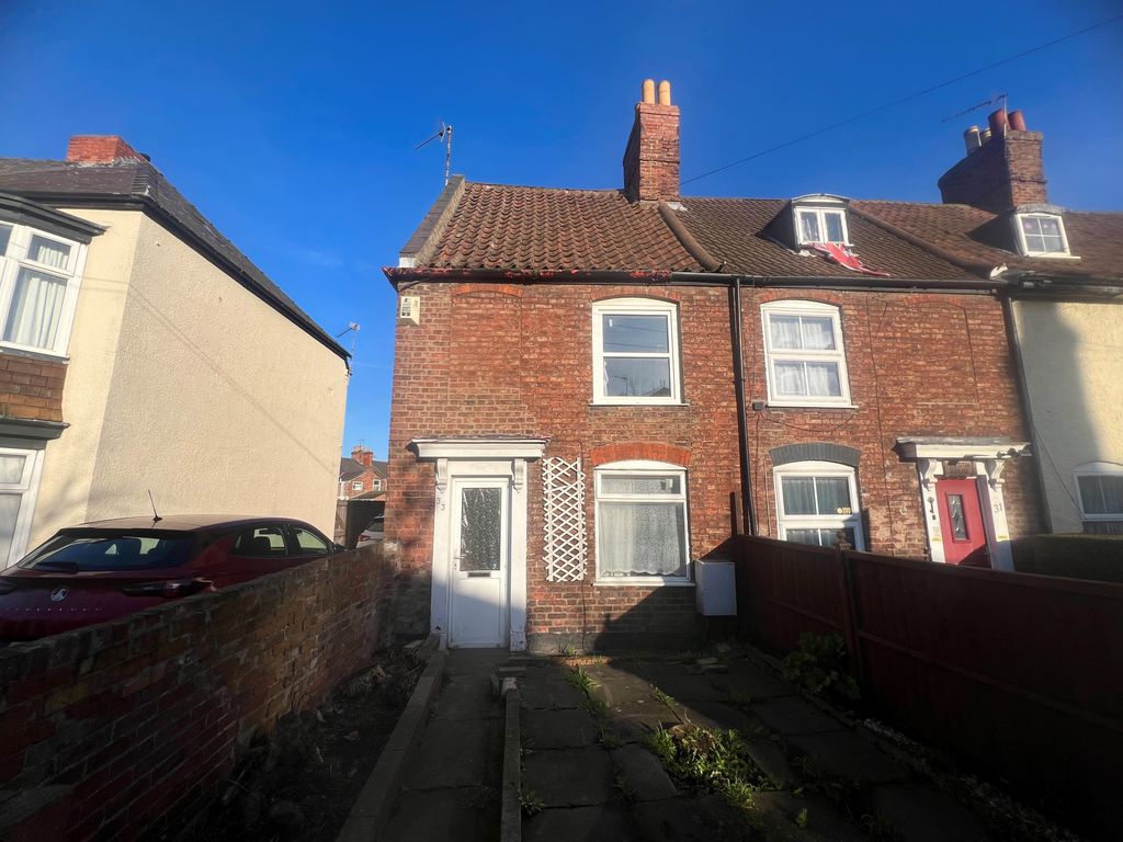 Property photo 1 of 8 Front