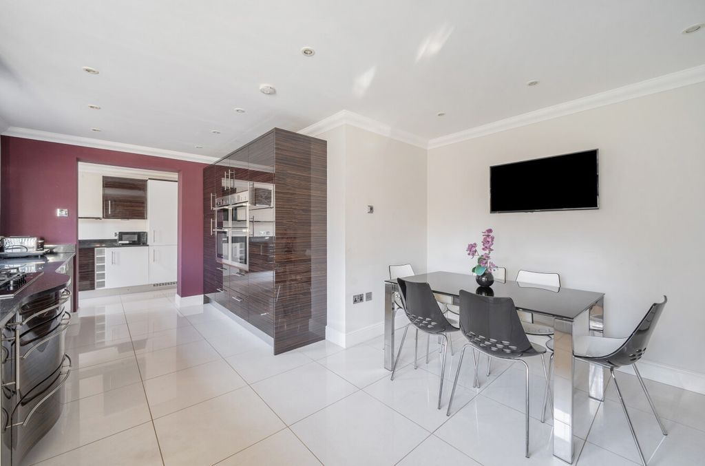 Property photo 3 of 24 1403383-27-6979F4...