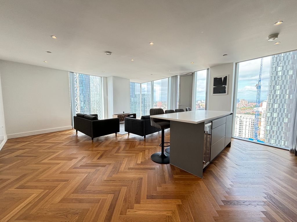 Property photo 3 of 11 Gallery