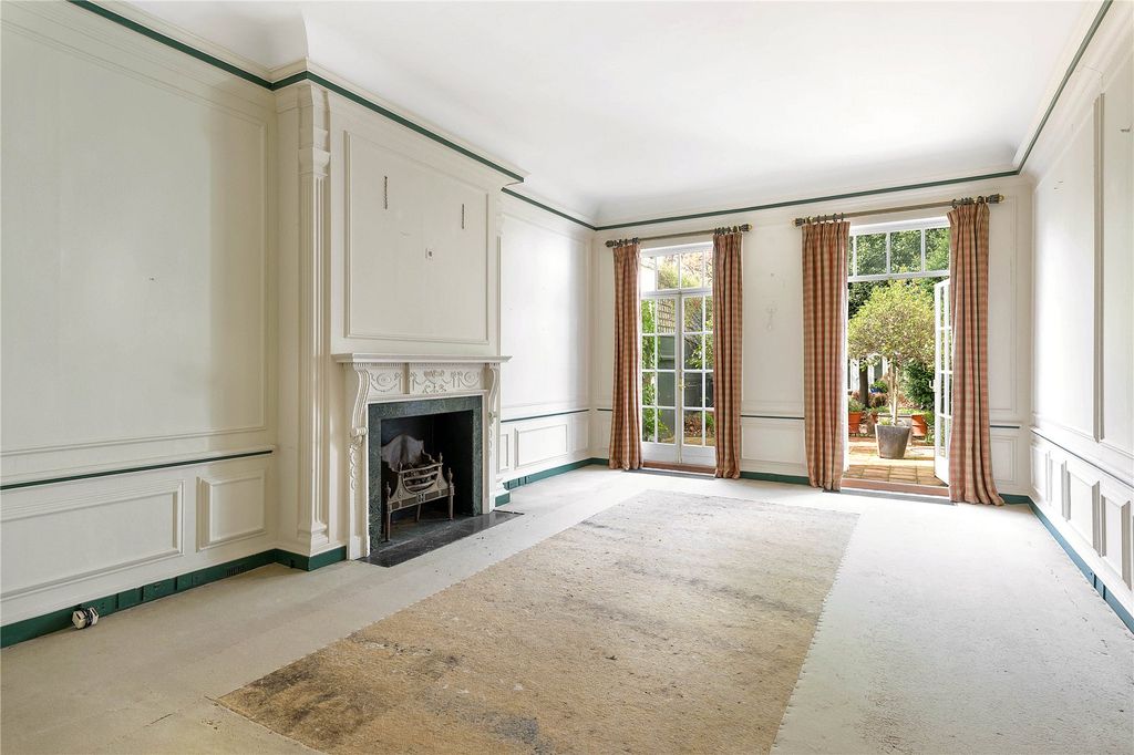 Property photo 2 of 8 Reception Room