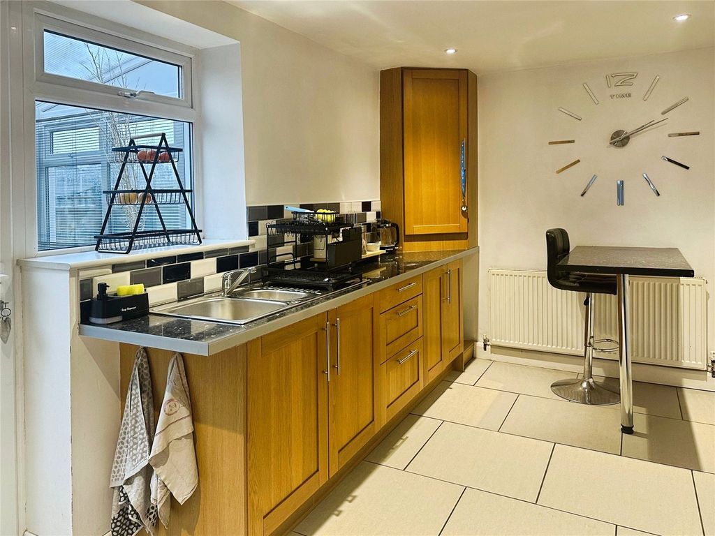 Property photo 3 of 14 Picture No. 11