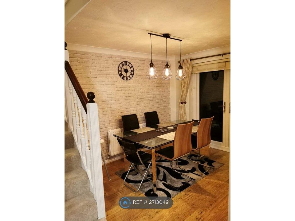 Property photo 2 of 12 Dining