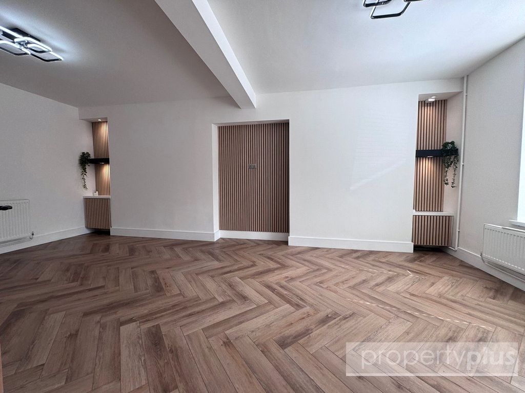 Property photo 3 of 16 Picture No. 08