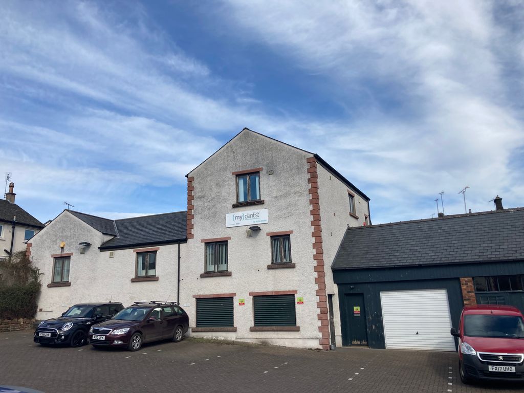 Property photo 1 of 1