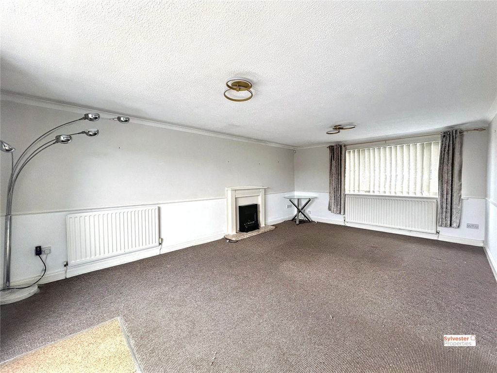 Property photo 2 of 10 Picture No. 28