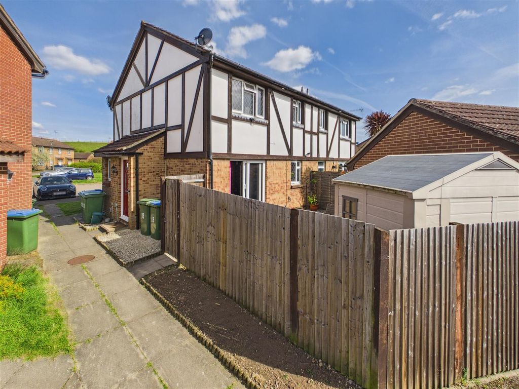 Property photo 1 of 9