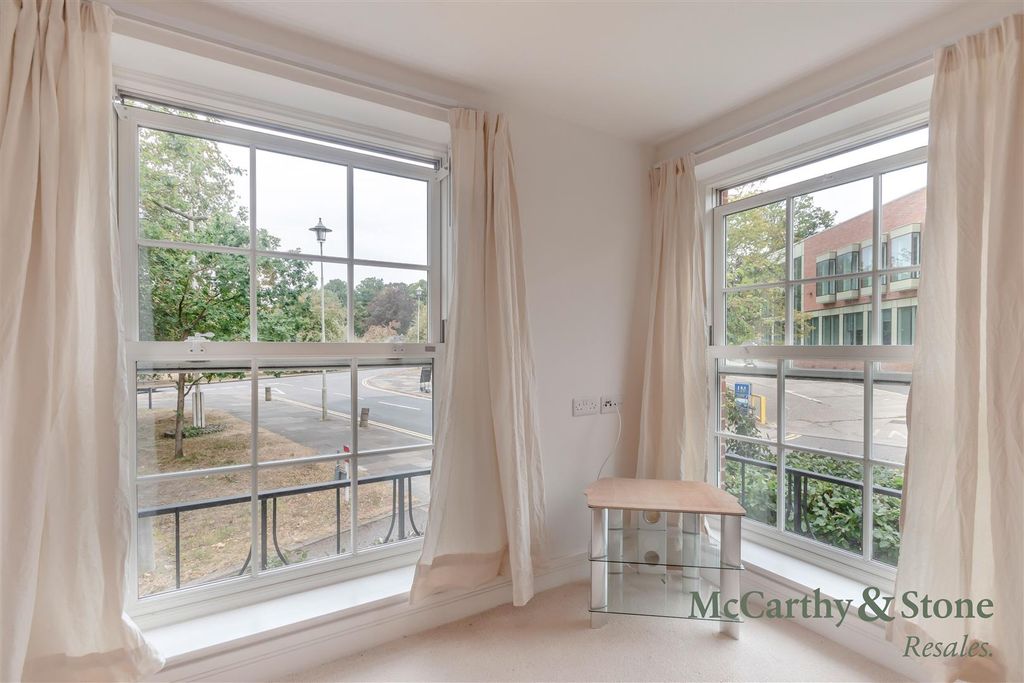 Property photo 3 of 26 8701326-Interior06.Jpg