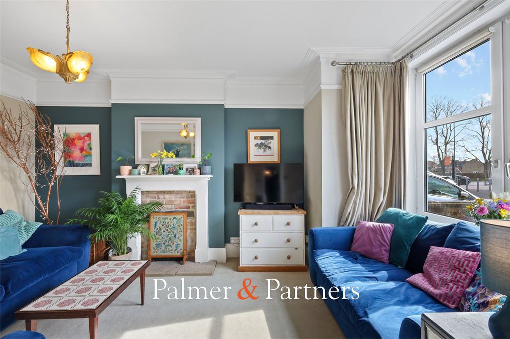 Property photo 3 of 42 Picture No. 10