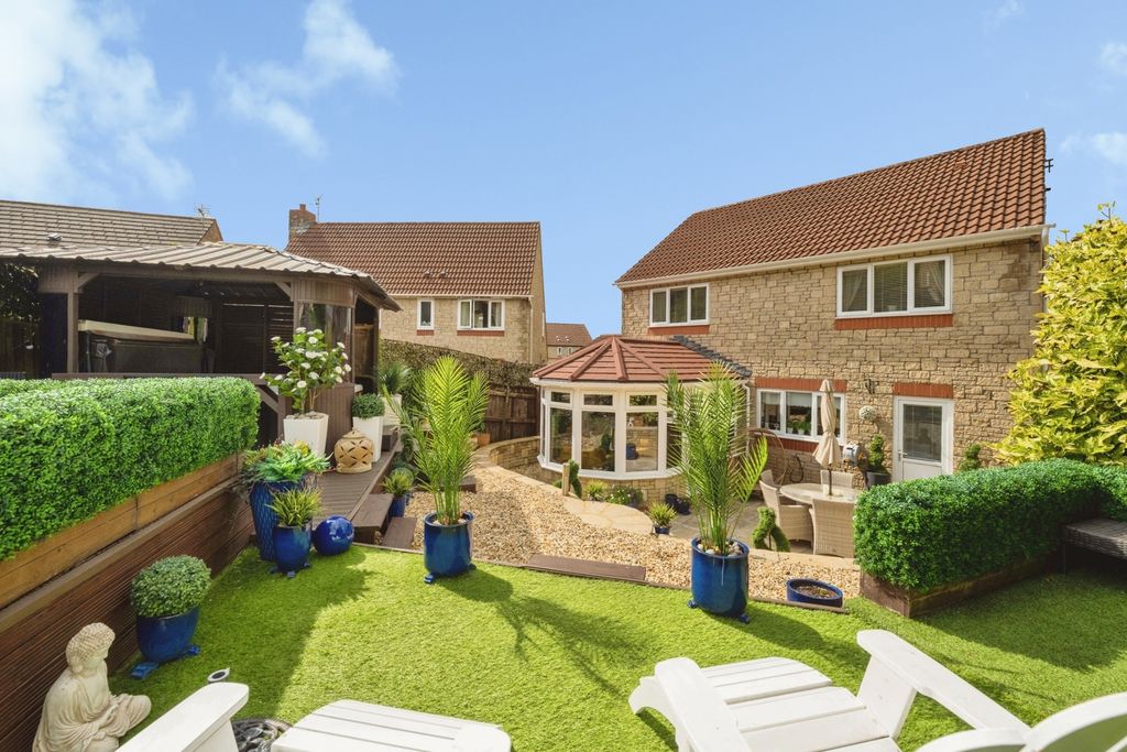 Property photo 1 of 28 Pbox-Img.Jpg