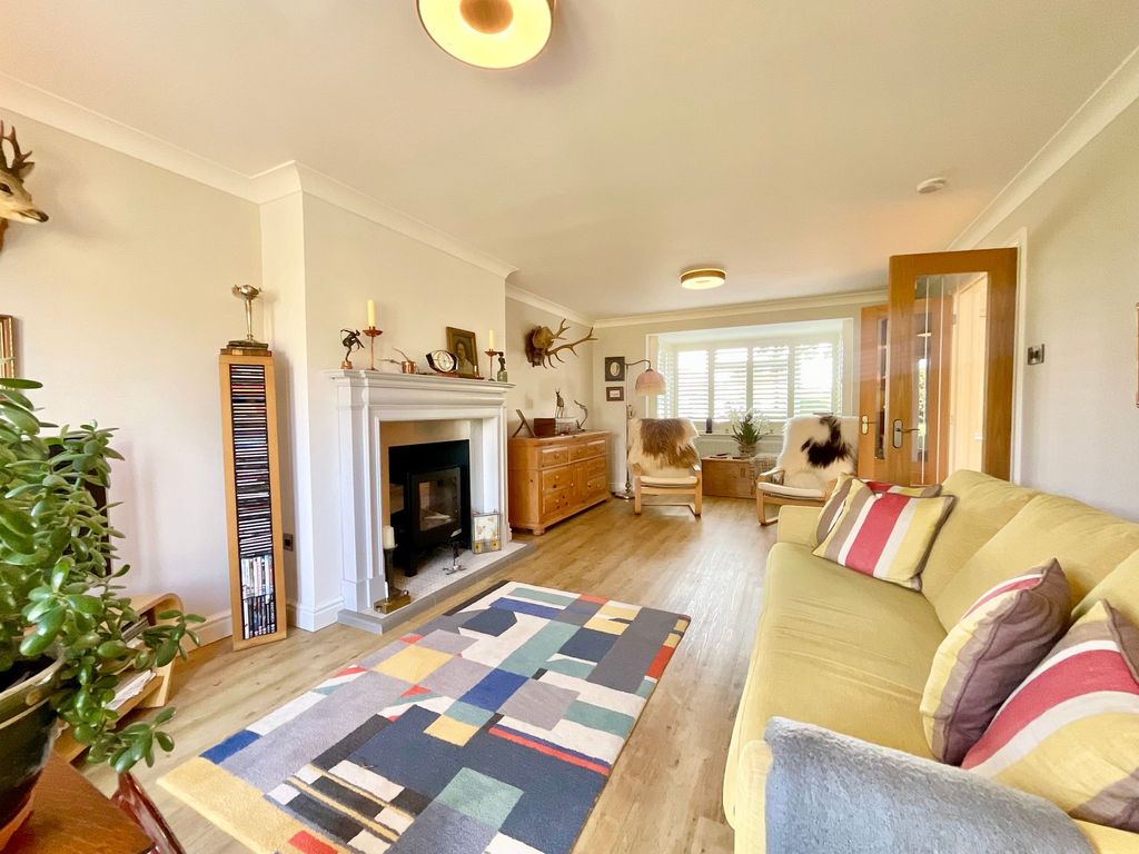 Property photo 2 of 30