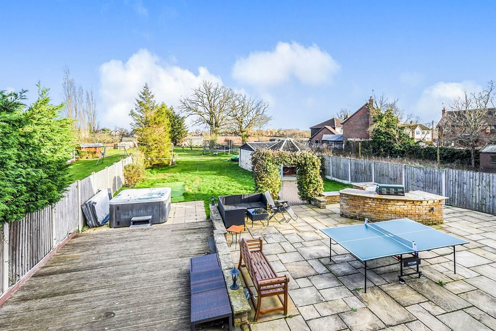 Property photo 1 of 15 Rear Garden