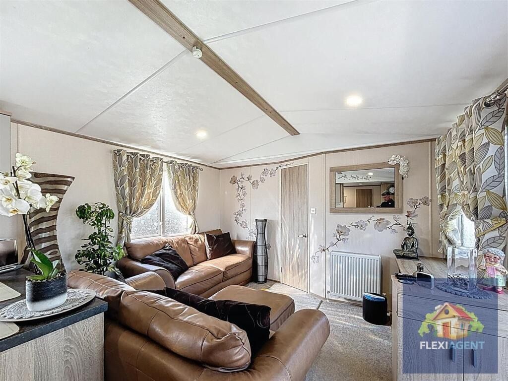Property photo 3 of 14 4267925