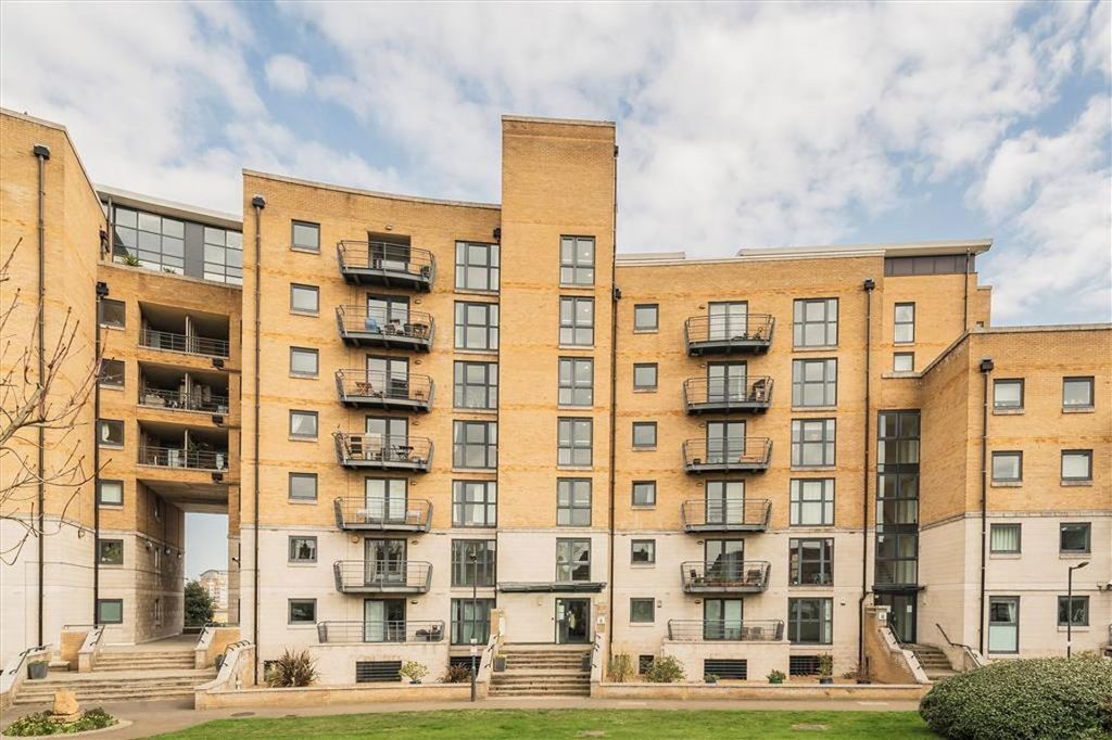 Property photo 1 of 5