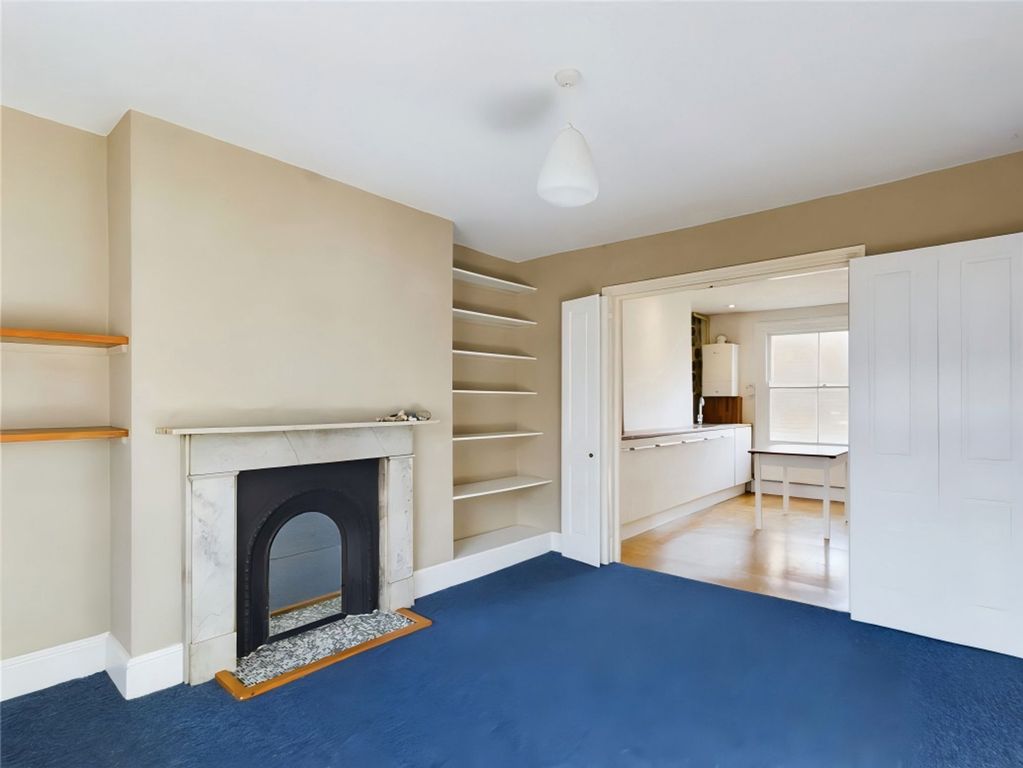 Property photo 2 of 23