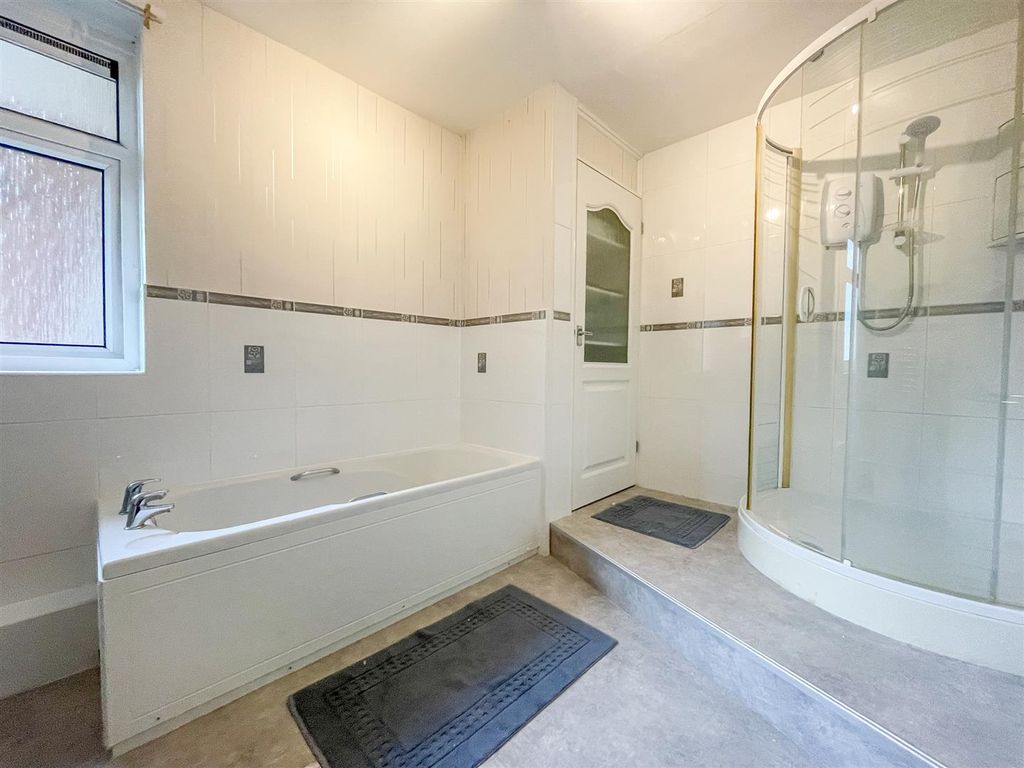 Property photo 3 of 17 Image 14.Jpg
