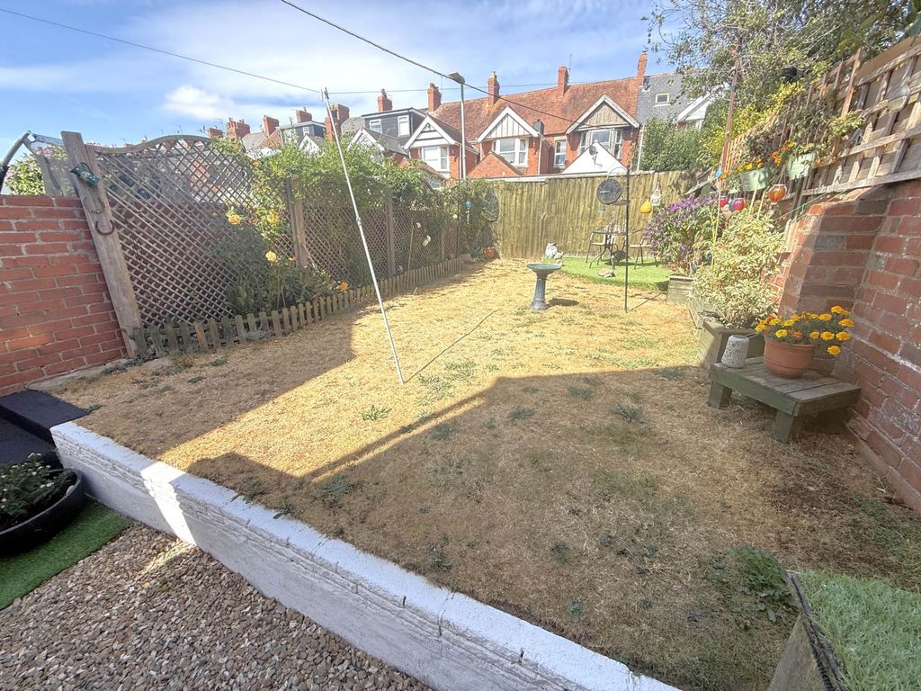 Property photo 3 of 11