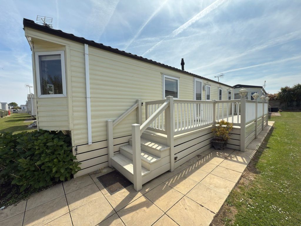 Property photo 1 of 6 Car0020300 - Static Caravan