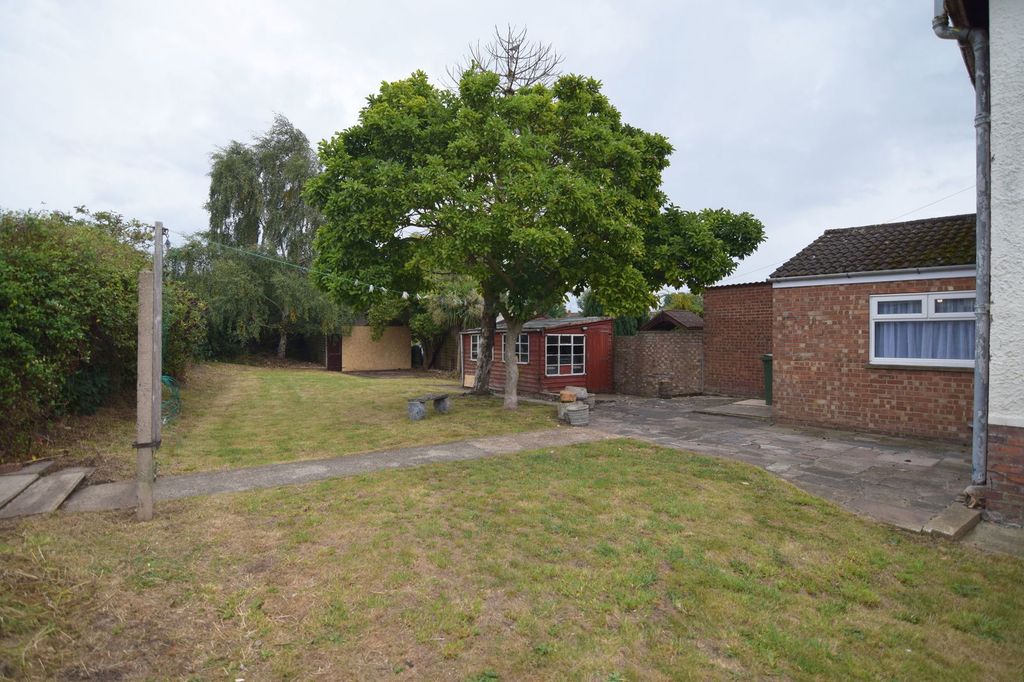 Property photo 3 of 12