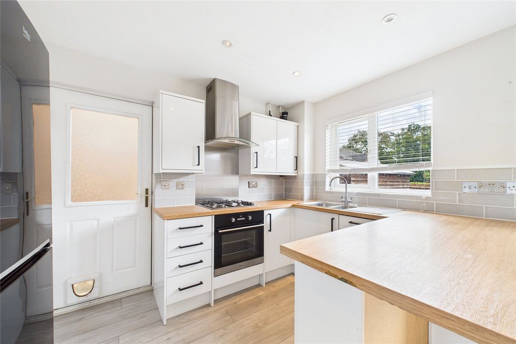Property photo 2 of 11 Picture No. 09