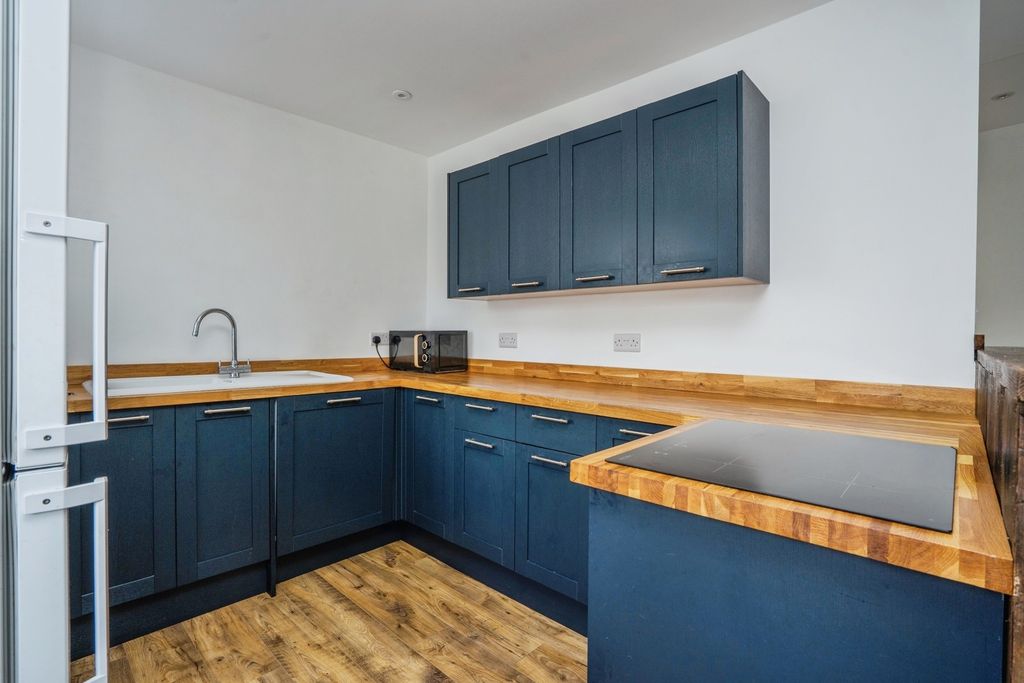 Property photo 2 of 13 Pbox-Img.Jpg