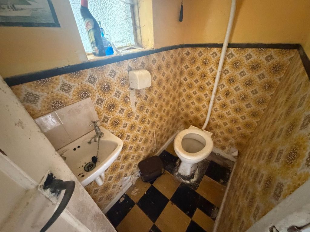 Property photo 3 of 10 Downstairs Toilet