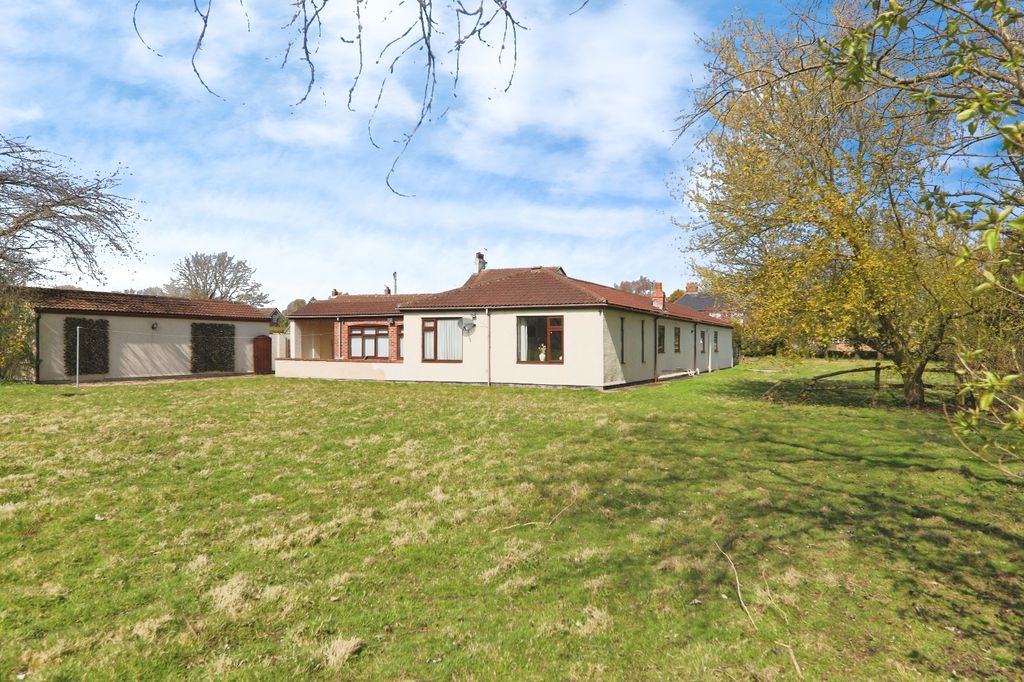 Property photo 1 of 14 4004564