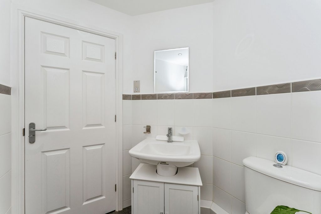 Additional image 21 of 2 bed flat for saleLlys Y Graig, Bryn-Y-Baal, Mold, Flintshire CH7