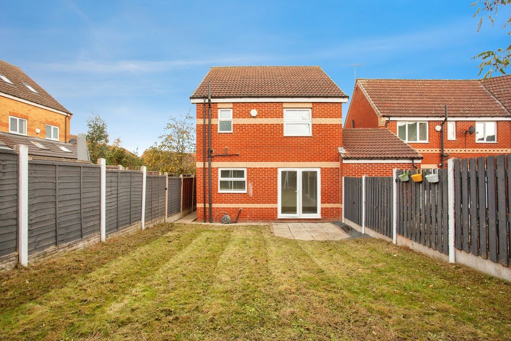 Property photo 2 of 17 Photo