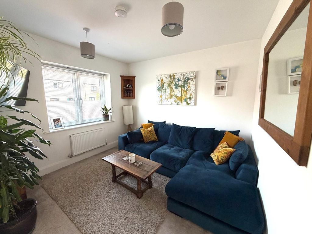 Property photo 2 of 10 Living Room.Jpg