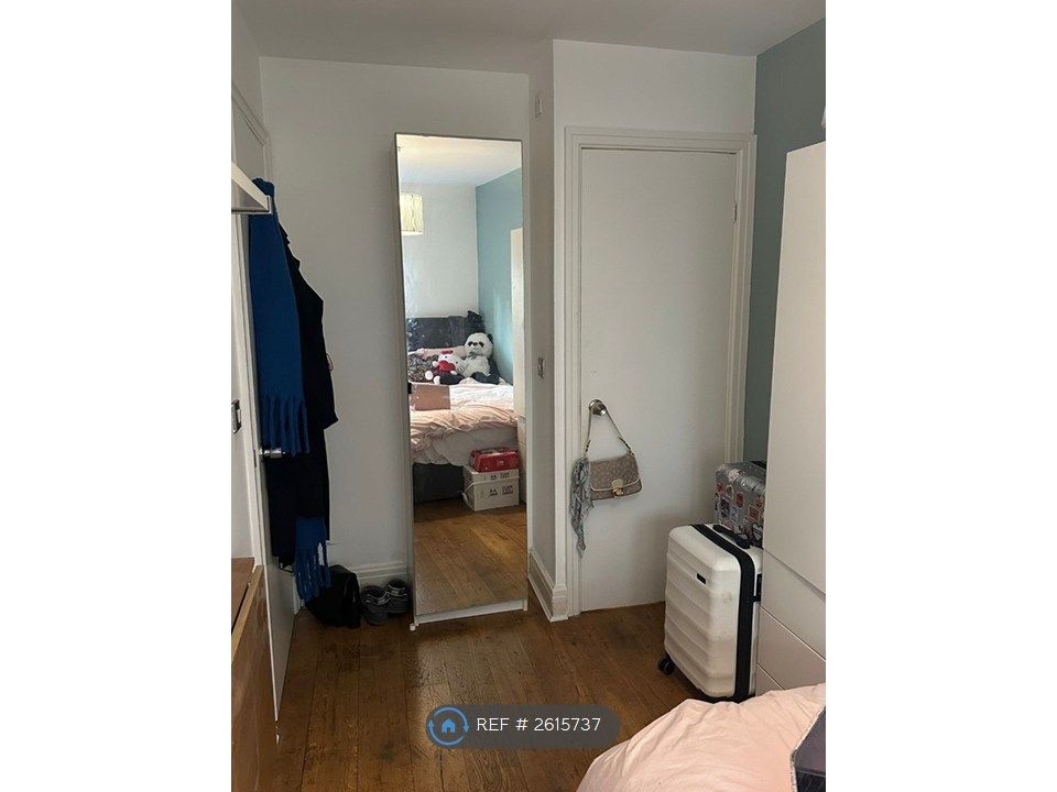 Property photo 2 of 12 Bedroom 2