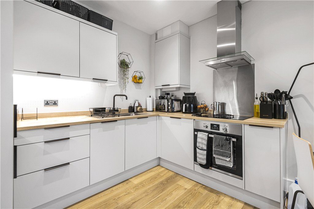 Property photo 2 of 14 Kitchen