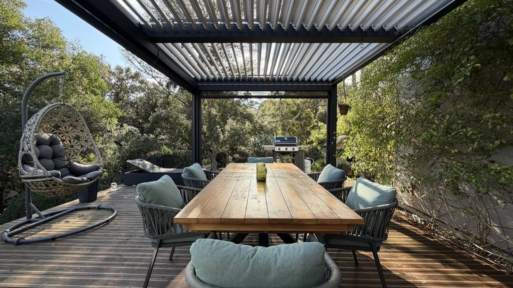 Property photo 2 of 26