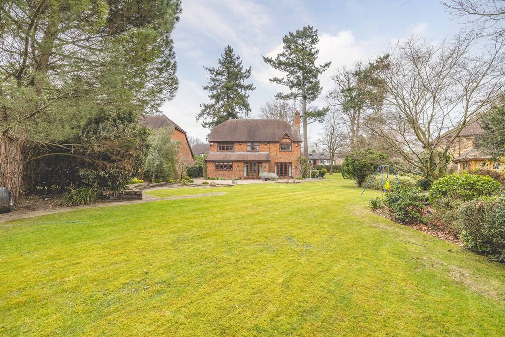 Property photo 2 of 36