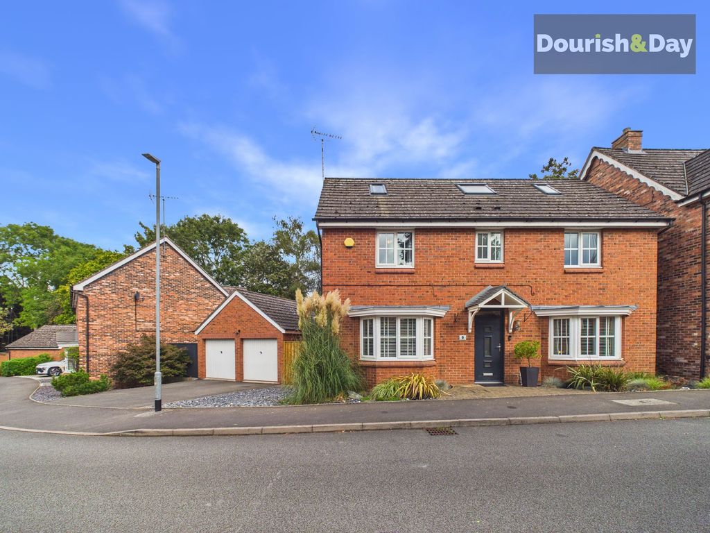 Property photo 1 of 34
