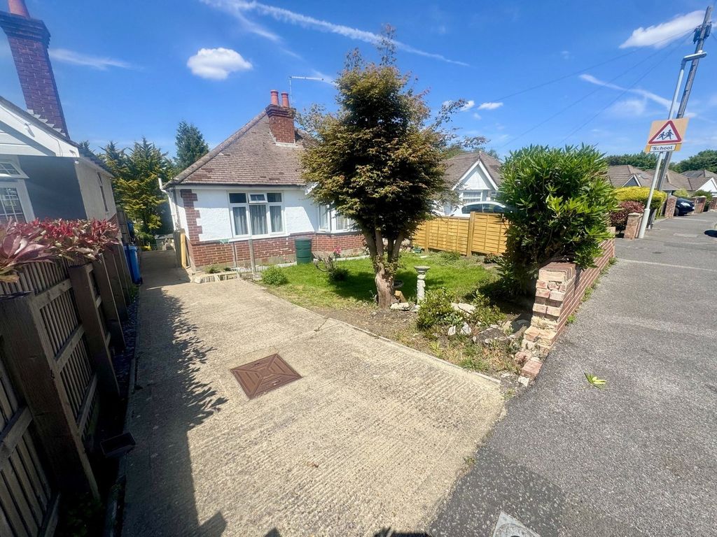 Property photo 2 of 23