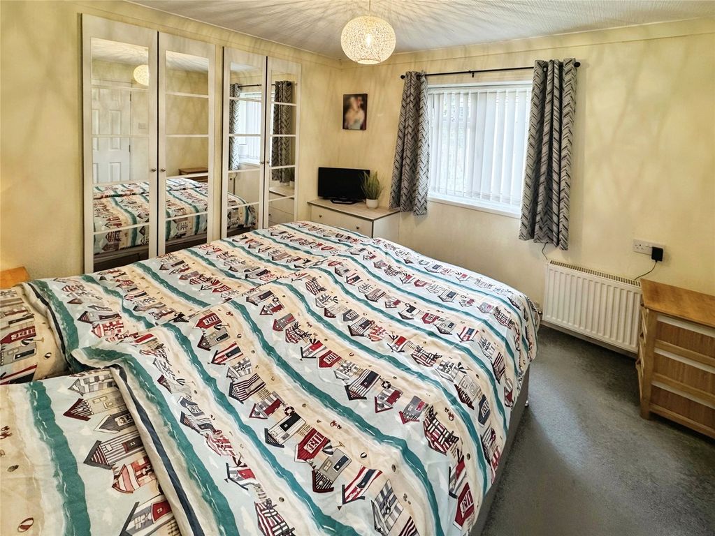 Property photo 3 of 13 Bedroom 1