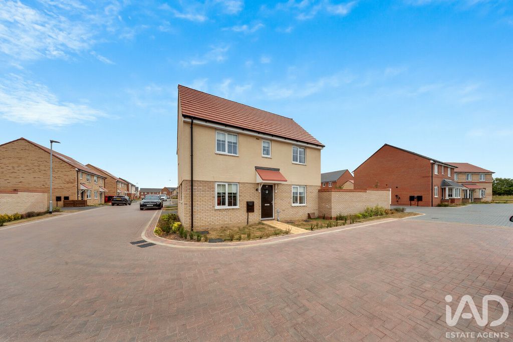 Property photo 2 of 31