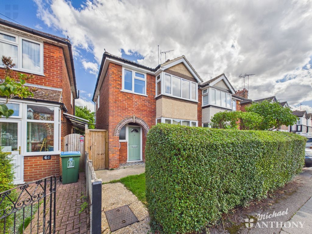 Property photo 1 of 12 Cam03852G0-Pr0789-Still016