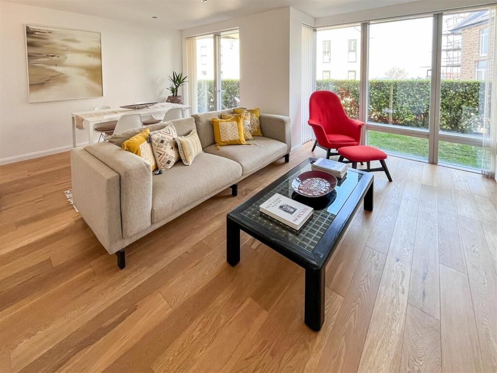 Property photo 2 of 20 4859401