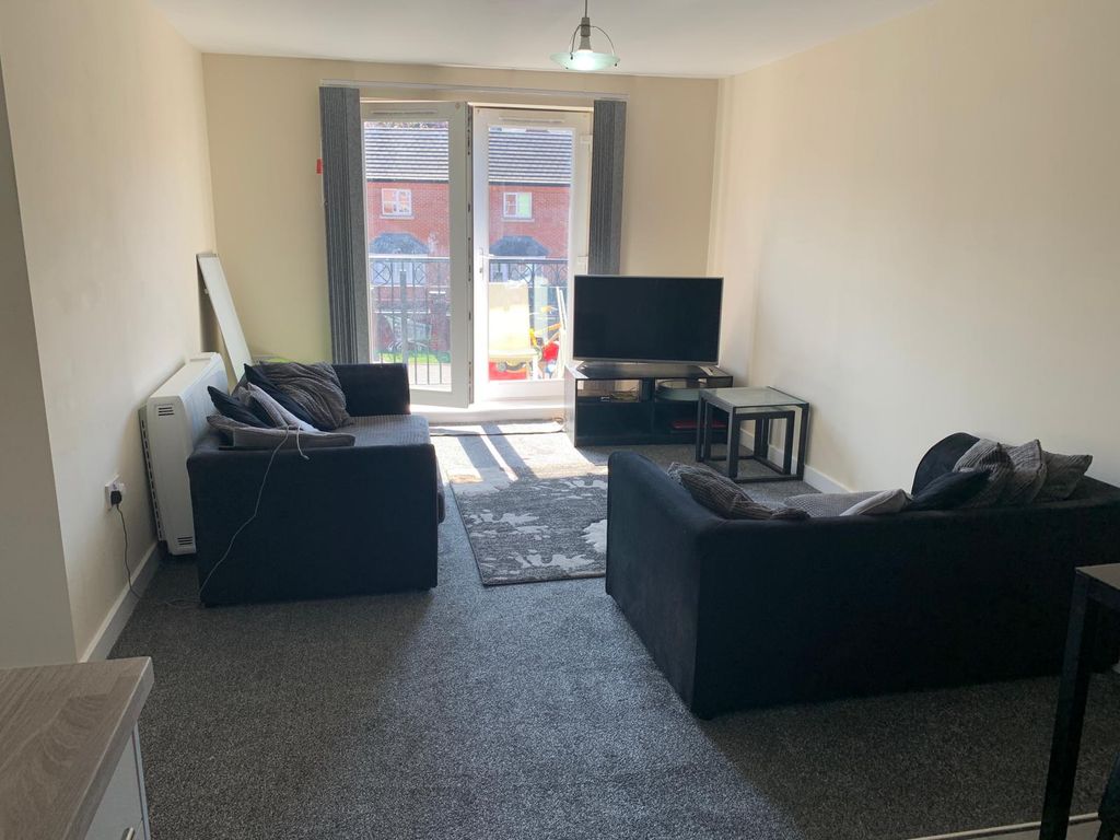 Property photo 2 of 11