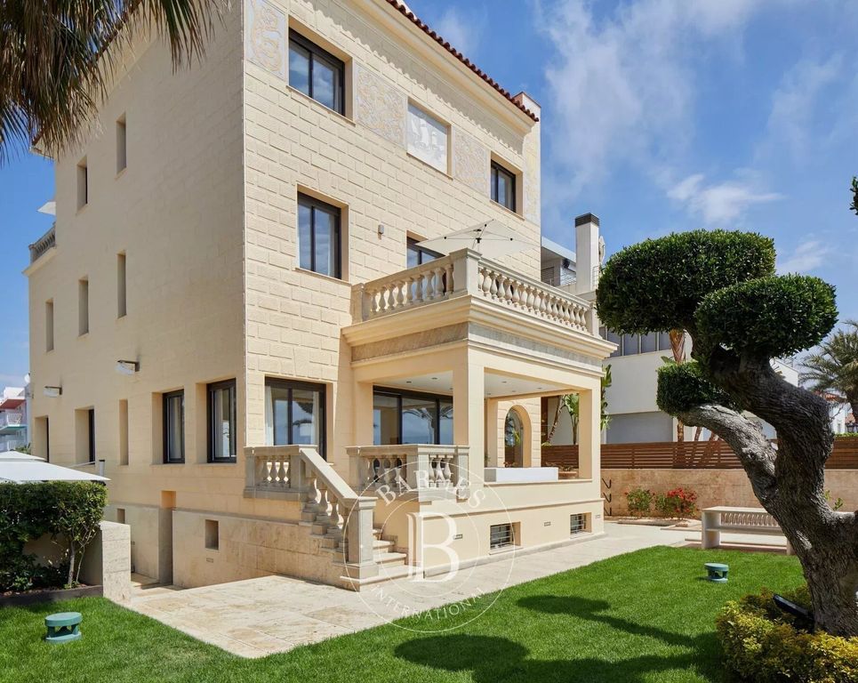 Property photo 1 of 46 Jewel Of Sitges